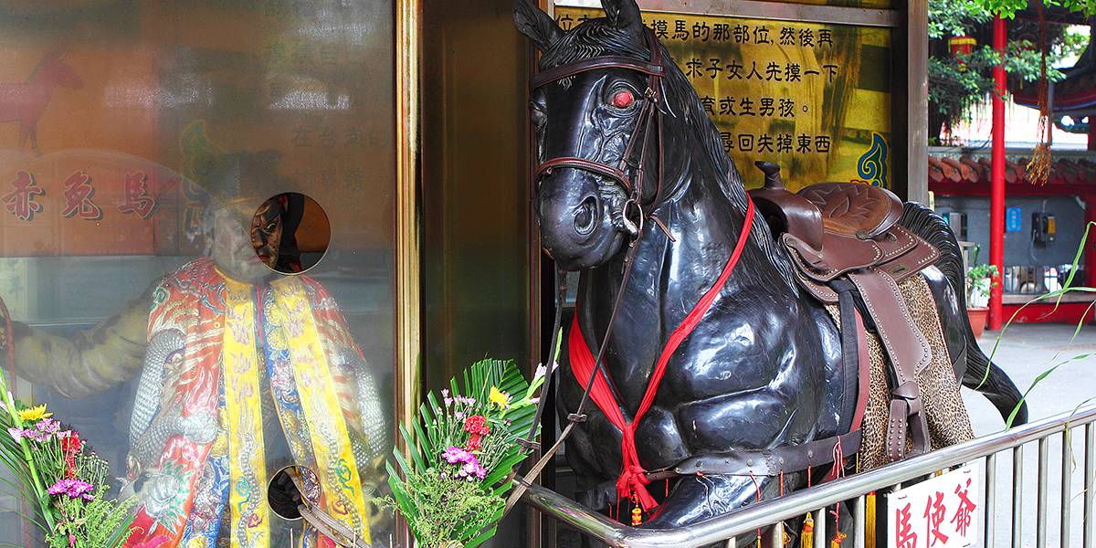 赤兔馬神像 赤兔馬神像